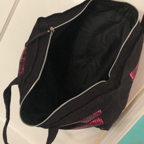 Victoria’s Secret tote - Picture 3 of 3